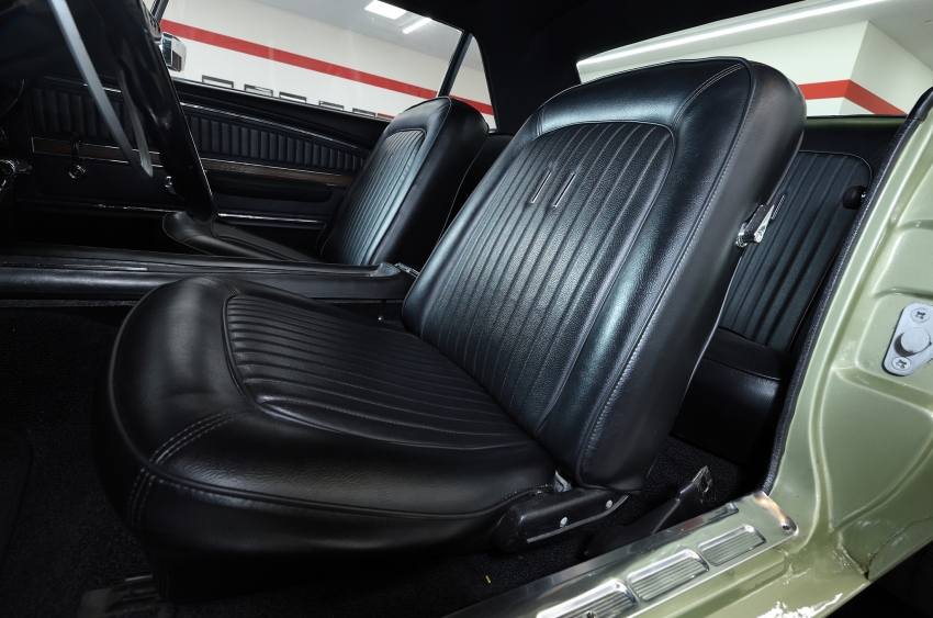 BUBU×アメ車ワールド” 1968年モデル フォード マスタング | アメ