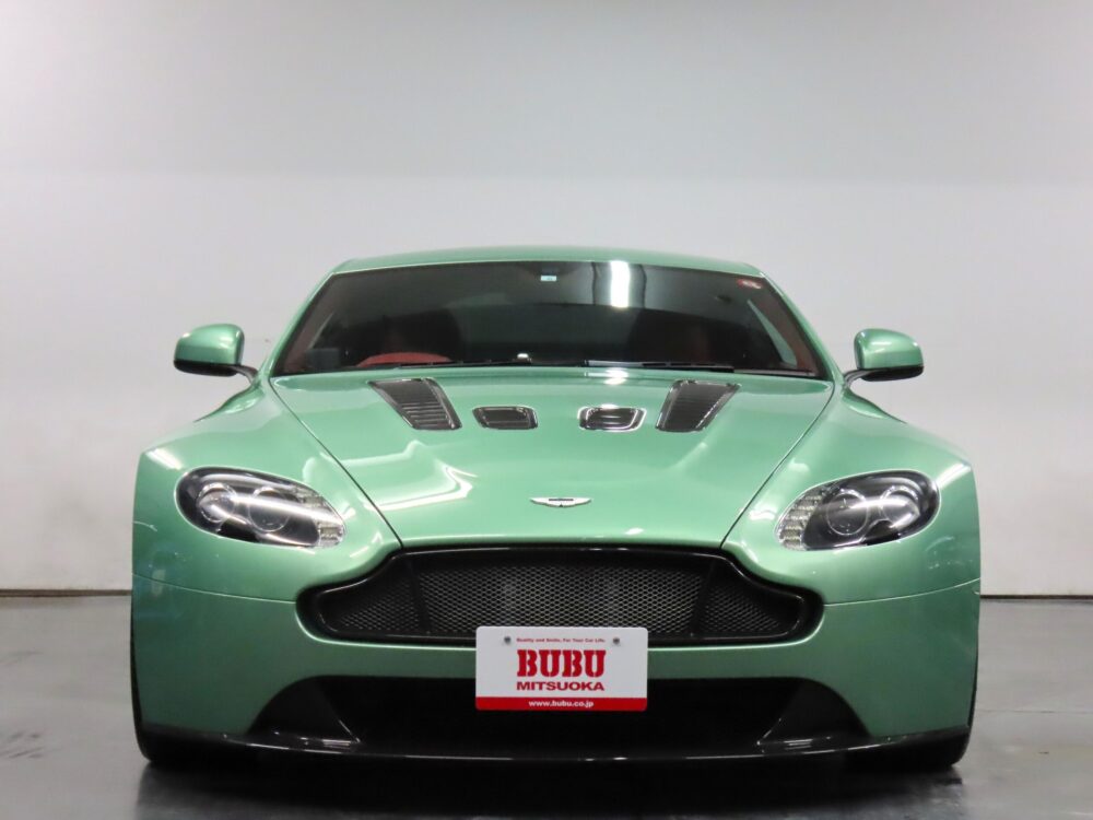 ピックアップチョイス” 2014年モデル アストンマーチン V12