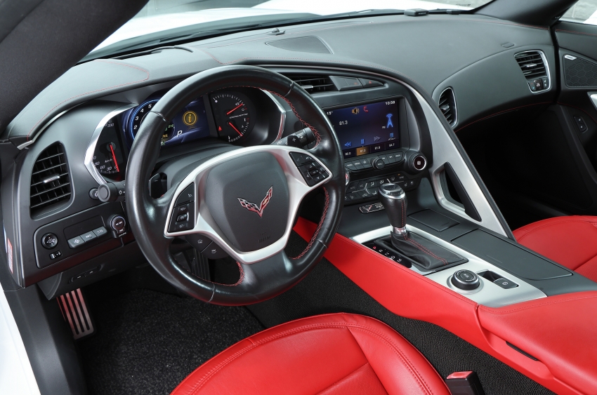 BUBU×アメ車ワールド” 2015年モデル シボレー コルベット C7 BUBU×アメ車ワールド” 2015年モデル シボレー コルベット C7
